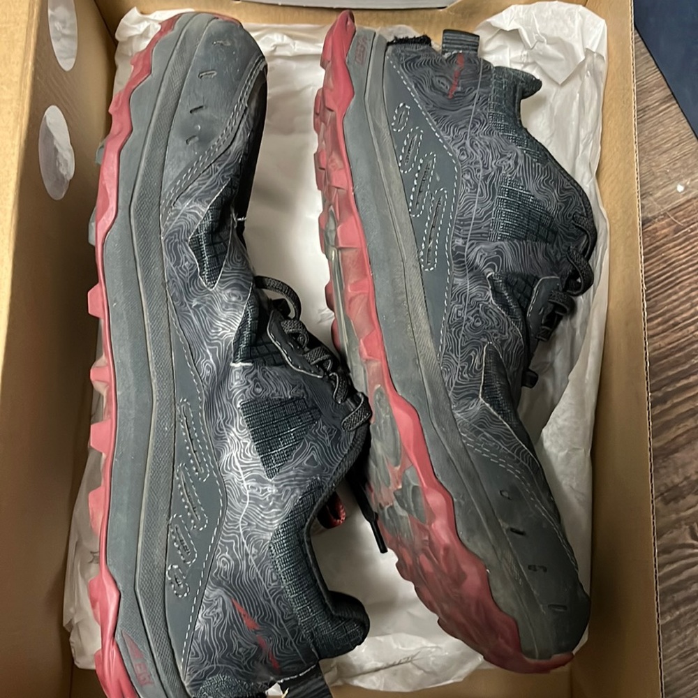 Altra Lone Peak 6 men’s 7 women’s 8.5 black